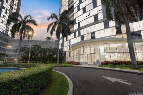 1288 Kapiolani Blvd, Honolulu HI  96814-2888 exterior