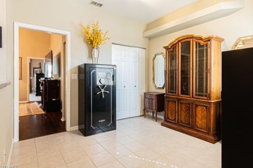 2037 Crestview Way, Naples FL 34119-3306 exterior