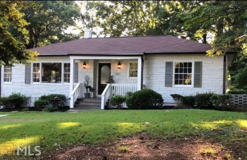 1361 Centra Villa Dr, Atlanta, GA 30311-3423