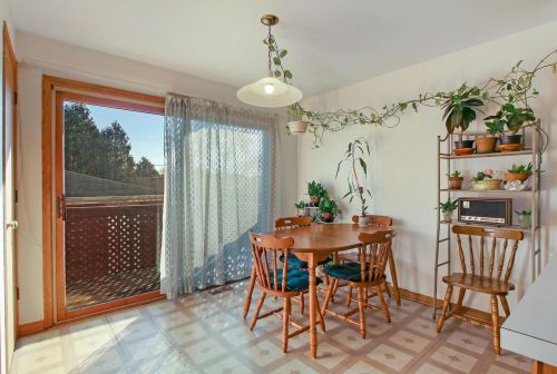 6601 Cornelia Ave, Chicago IL 60618-6035 exterior