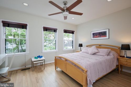 1908 New Hampshire Ave, Washington DC 20009-3310 exterior