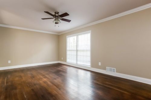 2134 Elinwood Dr, Atlanta GA  30344-2133 exterior