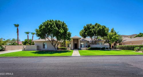 13810 34th St, Phoenix AZ  85032-5305 exterior