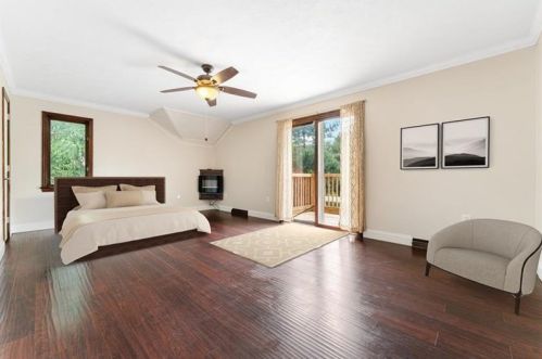 1351 Redfern Dr, Pittsburgh PA  15241-2932 exterior