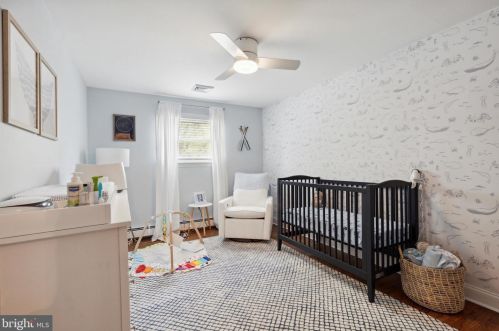 304 Pheasant Dr, Huntingdon Valley PA  19006-3038 exterior