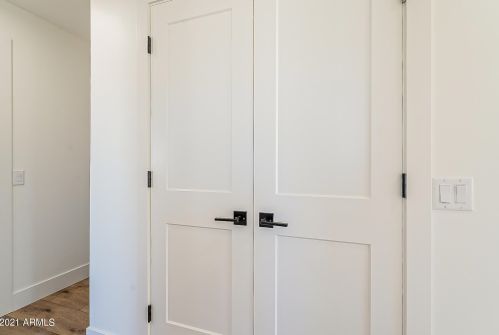 3202 Captain Dreyfus Ave, Phoenix AZ 85032-6706 exterior