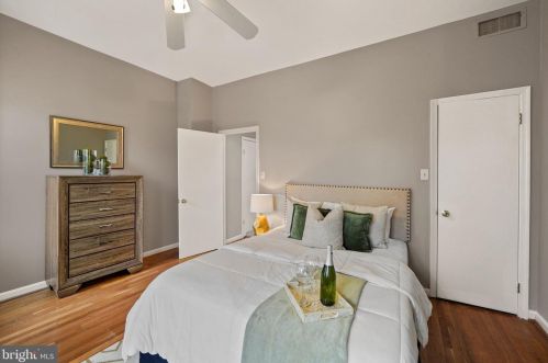 620 7 St, Washington DC 20024-2438 exterior