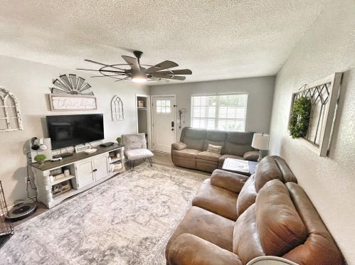 30 Blue Gill Loop, Defuniak Springs, FL 32433-5200