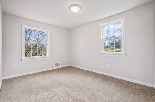 2312 Mill Grove Rd, Pittsburgh PA 15241-2726 exterior