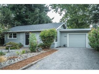 1838 113th Ave, Portland, OR 97220-1903