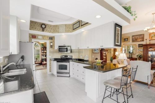 5981 Bermuda Ln, Naples FL 34119-9599 exterior