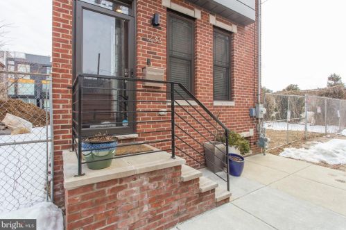 1233 Lawrence St, Philadelphia PA 19140-3348 exterior