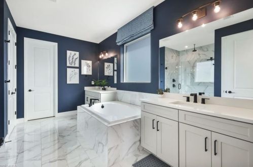 2128 Grv Dr, Naples FL 34120-1422 exterior