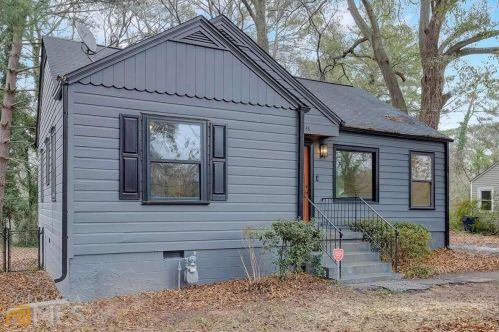 2748 Blount St, Atlanta, GA 30344-3753