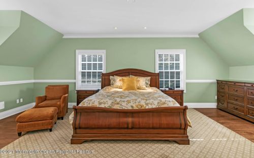 41 Marlpit Pl, Middletown NJ 07748-2028 exterior