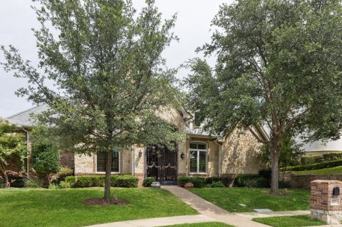 4501 Redwood Ct, Irving TX  75038-6321 exterior