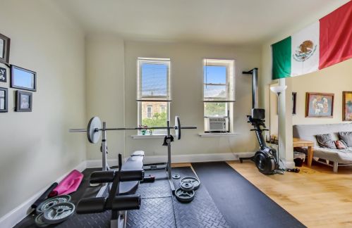 3600 Winchester Ave, Chicago IL 60609-1234 exterior