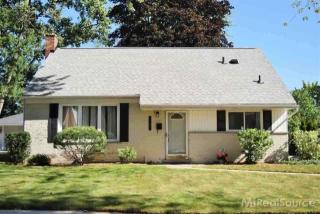 1039 Key West Dr, Clawson, MI 48017-1726