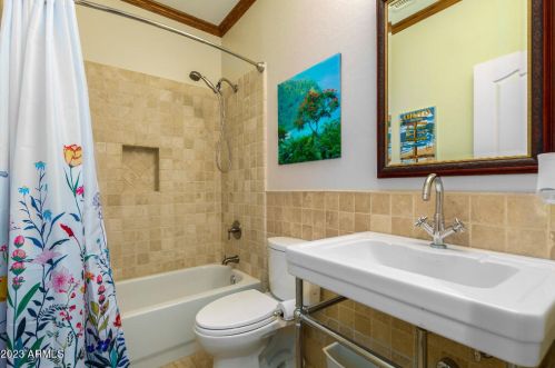 15426 4 Ave, Phoenix AZ 85041-3182 exterior