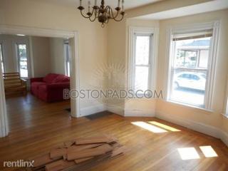 44 Saunders St, Boston MA  02134-1916 exterior