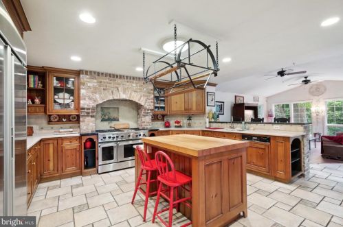 56 Park Blvd, Camden NJ 08103-2757 exterior