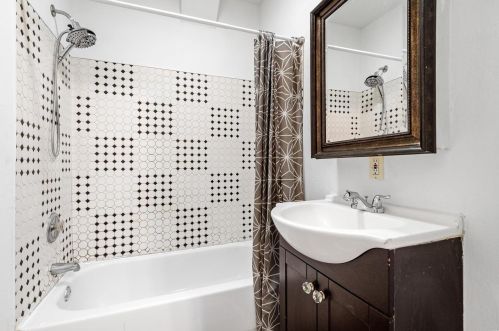 4005 Schiller Pl, Saint Louis MO 63116-3347 exterior