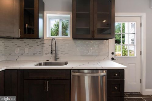 4614 Hayes St, Washington DC  20019-3611 exterior