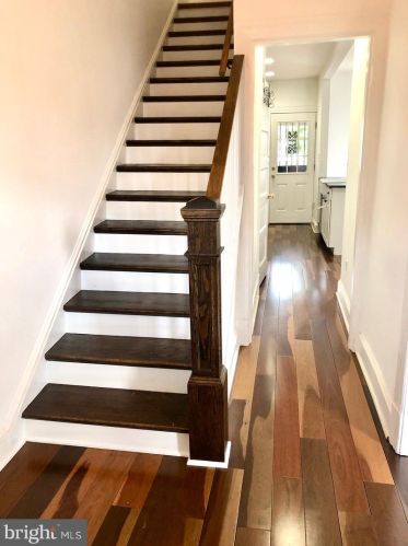 3013 Warder St, Washington, DC 20001-2932