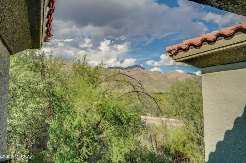 5751 Kolb Rd, Tucson AZ  39204-0871 exterior