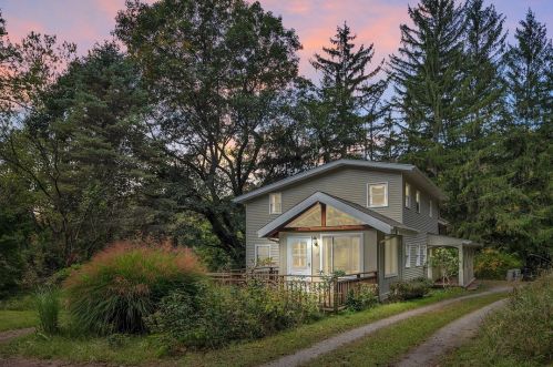 206 Kittanning St, Pittsburgh, PA 15215-1230