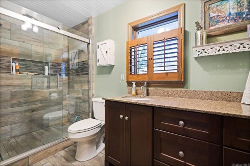 64 Phillips St, Middletown NY 10940-3303 exterior