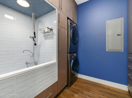 1856 Erie St, Chicago IL 60624-1074 exterior