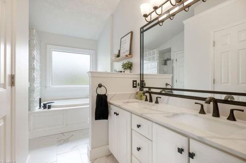 4505 Brandt Ridge Dr, Greensboro NC  27410-8446 exterior