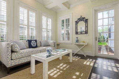 305 Hanna Ave, Tampa FL  33604-6633 exterior