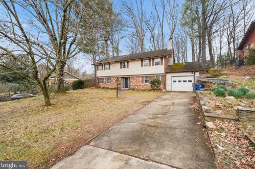 6802 Breezewood Ter, Rockville, MD 20852-4322
