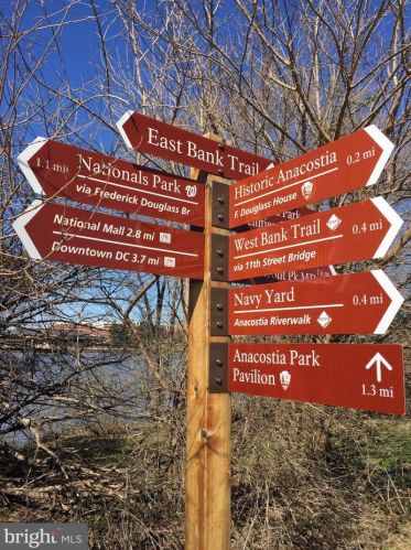 1316 W St, Washington DC 20009-1107 exterior