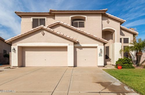 22226 34th Dr, Phoenix, AZ 85027-1659