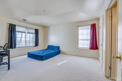 1138 Waterford Dr, Edison NJ 08817-1908 exterior