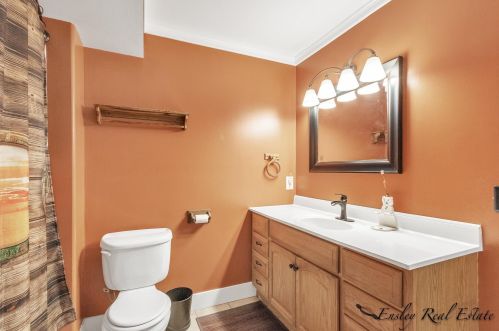 3040 Root Ct, Cedar Springs MI 49319-8153 exterior