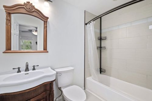 10 Holly Downs Ct, Atlanta GA 30318-5358 exterior