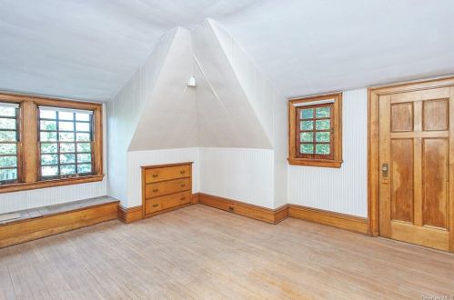 330 Columbus Ave, Mount Vernon NY 10550-4713 exterior