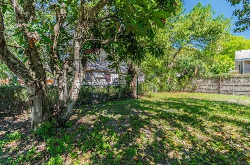 1214 24th Ave, Tampa FL 33605-2173 exterior