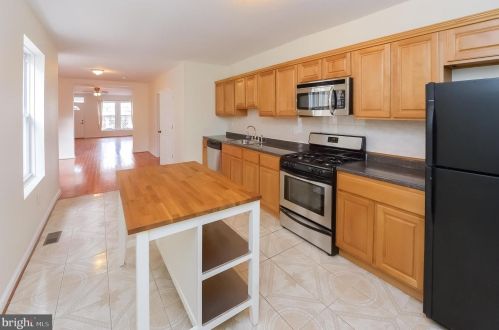 5450 Catharine St, Philadelphia PA 19143-2606 exterior