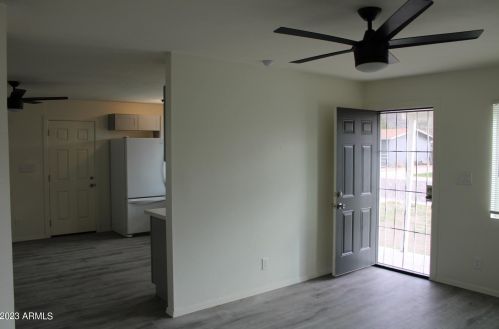 11612 21 Dr, Phoenix AZ 85015-5408 exterior