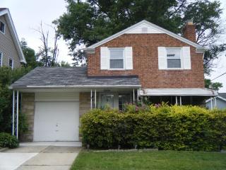 1138 Cleveland Heights Blvd, Cleveland OH  44121-1822 exterior