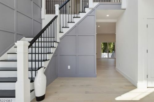 19 Grant Ave, East Hanover NJ  07936-2950 exterior