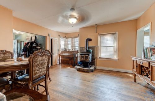 15 Grove St, Middletown NY 10940-4806 exterior