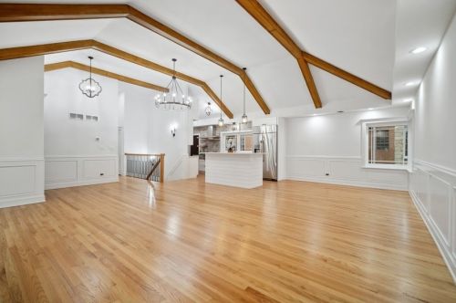 6300 Leroy Ave, Chicago IL  60646-4814 exterior