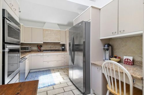 1276 Briardale Ln, Atlanta GA 30306-2624 exterior