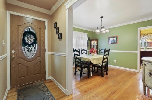 829 Evergreen Ct, New Brunswick NJ 08902-2314 exterior